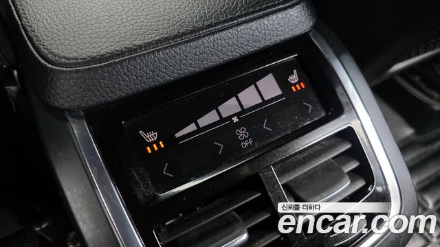 Volvo XC90 2017 — photo 18
