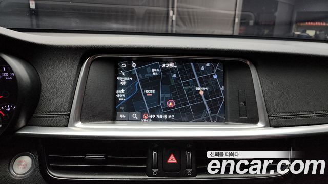 Kia K5 2019 — photo 14