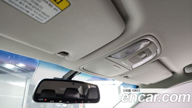 Kia K5 2019 — photo 19