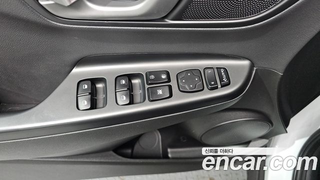Hyundai Kona 2018 — photo 16