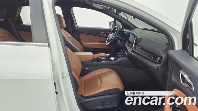 Kia Sportage 2023 — photo 11