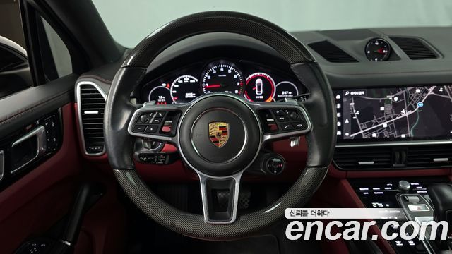 Porsche Cayenne 2022 — photo 13