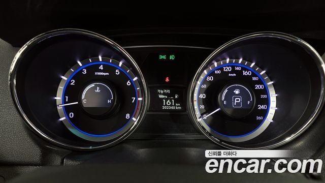 Hyundai Sonata 2011 — photo 8