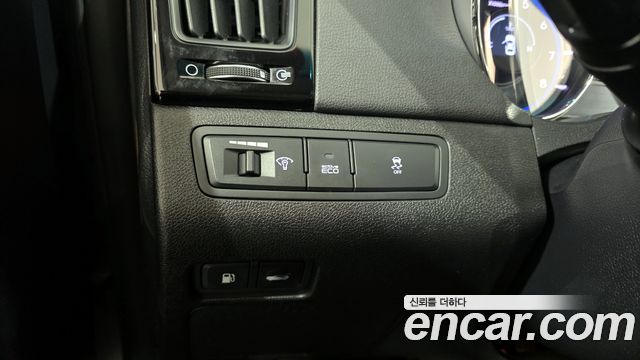Hyundai Sonata 2011 — photo 17