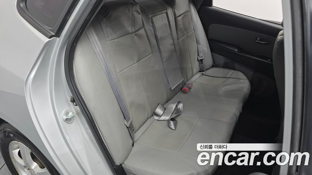Hyundai AVANTE 2010 — photo 12