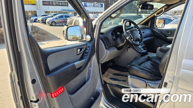 Hyundai Starex 2014 — photo 10