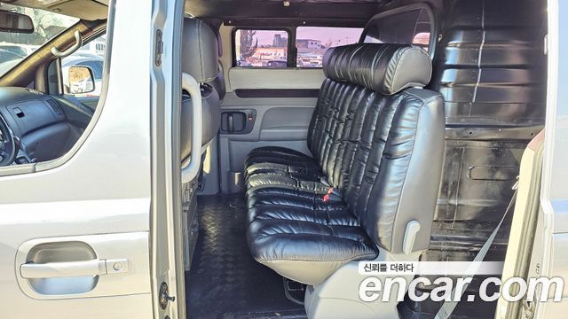 Hyundai Starex 2014 — photo 11