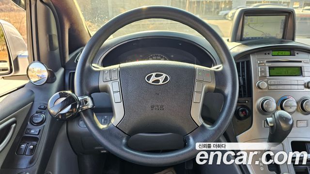 Hyundai Starex 2014 — photo 15