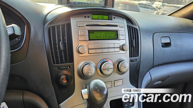 Hyundai Starex 2014 — photo 16