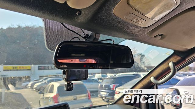 Hyundai Starex 2014 — photo 18