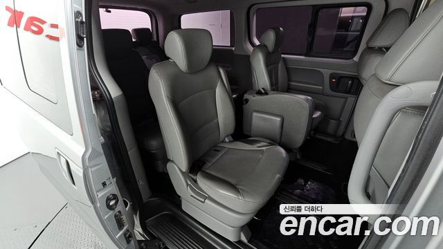 Hyundai Starex 2018 — photo 11
