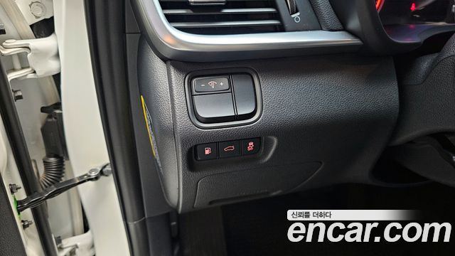 Kia K5 2019 — photo 16