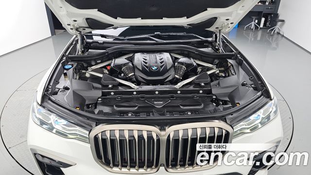 BMW X7 2021 — photo 6