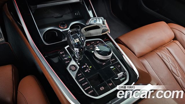 BMW X7 2021 — photo 9