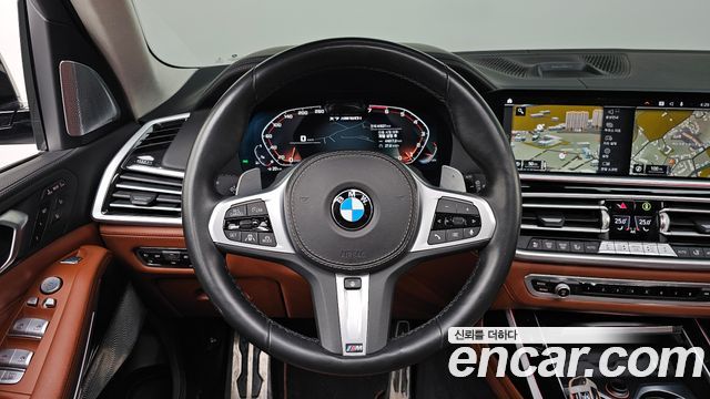 BMW X7 2021 — photo 13