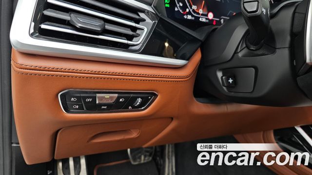BMW X7 2021 — photo 19