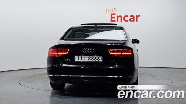 Audi A8 2011 — photo 4