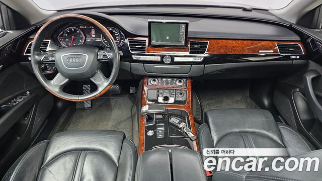 Audi A8 2011 — photo 7