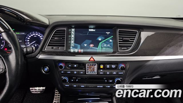 Genesis G80 2017 — photo 14