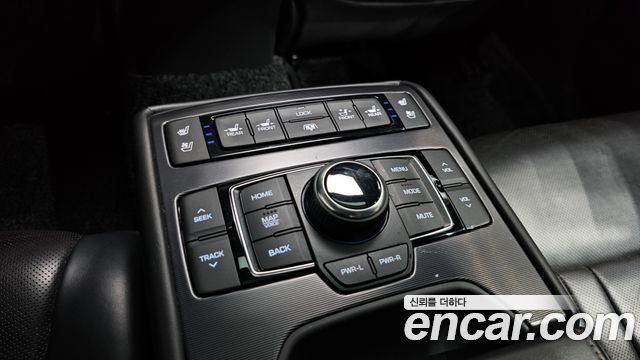 Genesis G80 2017 — photo 17
