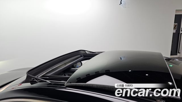 Genesis G80 2017 — photo 18