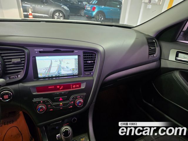 Kia K5 2013 — photo 11