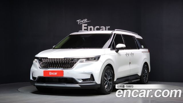 Kia Canival 2021 — photo 1