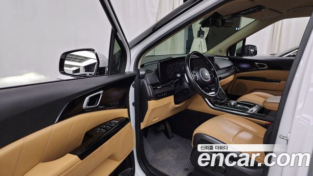 Kia Canival 2021 — photo 10