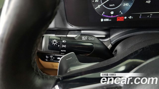 Kia Canival 2021 — photo 18