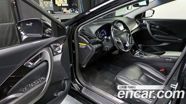 Hyundai Grandeur 2015 — photo 10