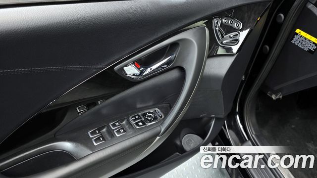 Hyundai Grandeur 2015 — photo 11