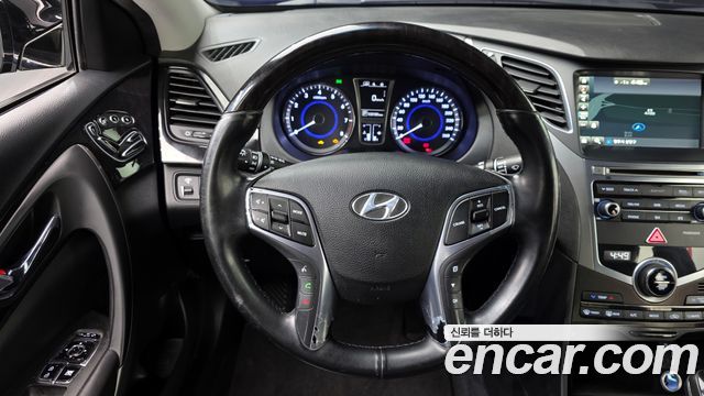 Hyundai Grandeur 2015 — photo 18