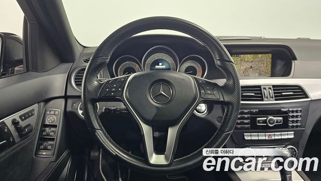 Mercedes-Benz C-Class 2014 — photo 12