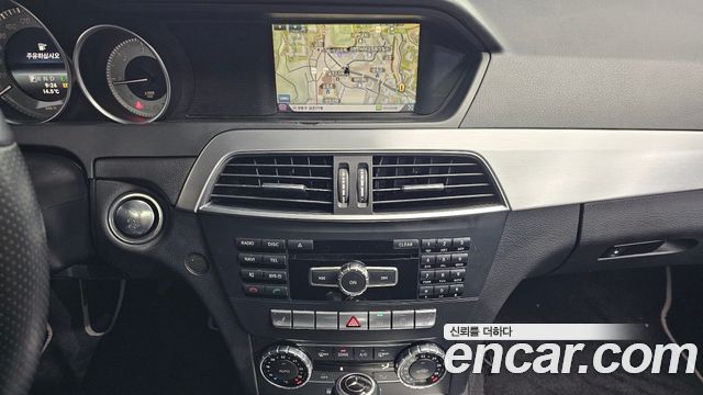 Mercedes-Benz C-Class 2014 — photo 14