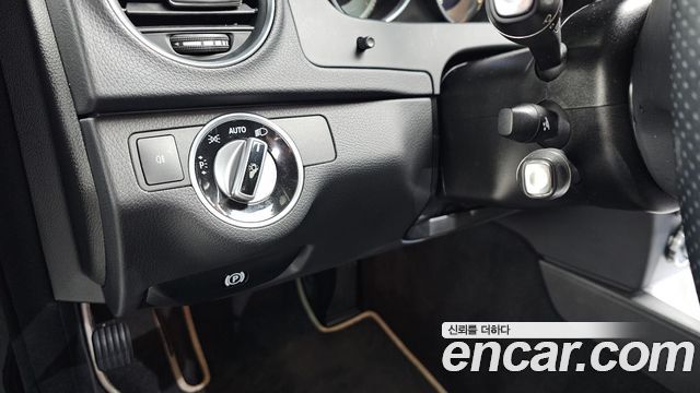 Mercedes-Benz C-Class 2014 — photo 17