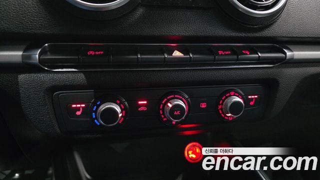 Audi A3 2015 — photo 16