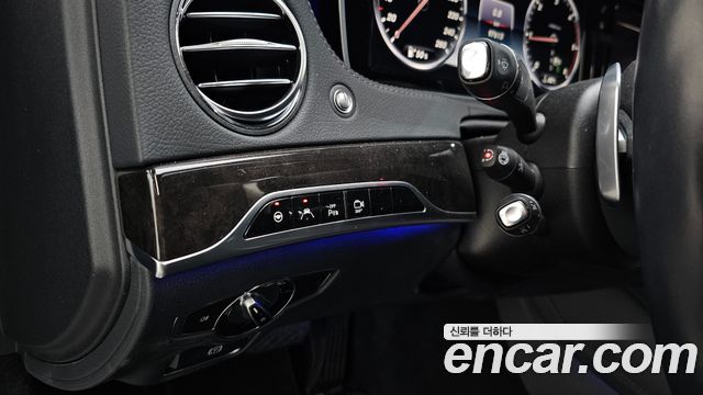 Mercedes-Benz S-Class 2015 — photo 17