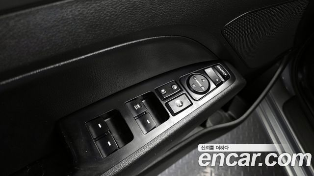Hyundai AVANTE 2018 — photo 17