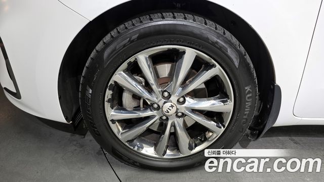 Kia Canival 2019 — photo 5