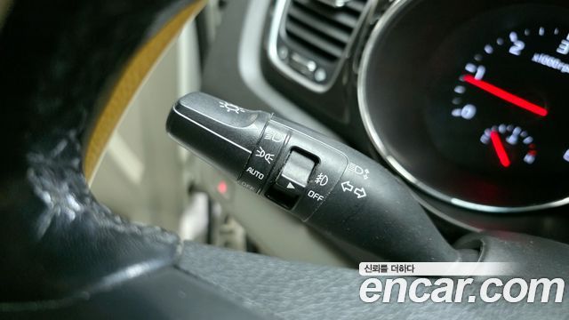 Kia Canival 2019 — photo 15
