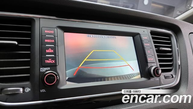 Kia Canival 2019 — photo 16