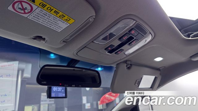 Kia Canival 2019 — photo 18