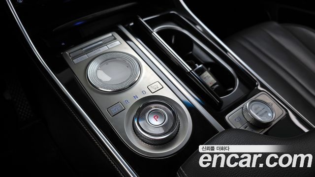 Genesis GV80 2020 — photo 9