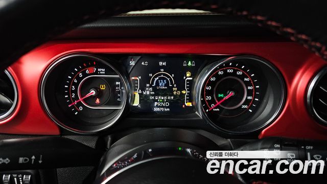 Jeep Wrangler 2022 — photo 8
