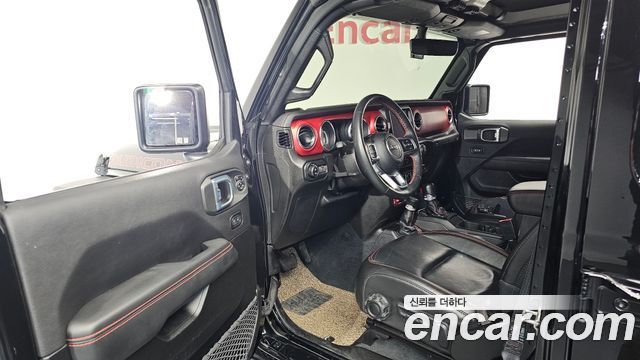 Jeep Wrangler 2022 — photo 10