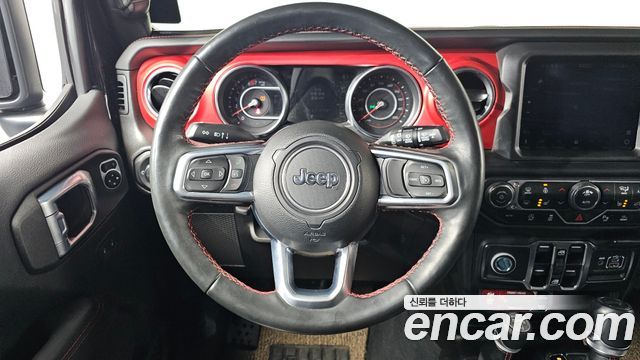 Jeep Wrangler 2022 — photo 13
