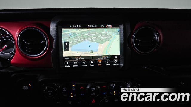 Jeep Wrangler 2022 — photo 15