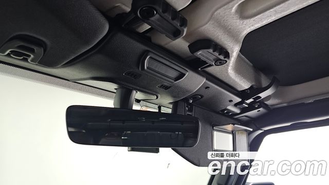 Jeep Wrangler 2022 — photo 19
