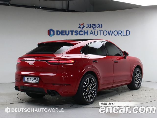 Porsche Cayenne 2021 — photo 2