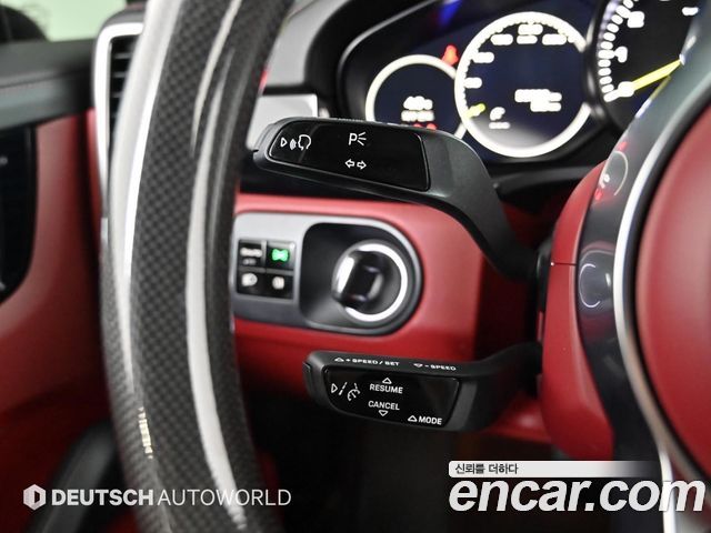 Porsche Cayenne 2021 — photo 17